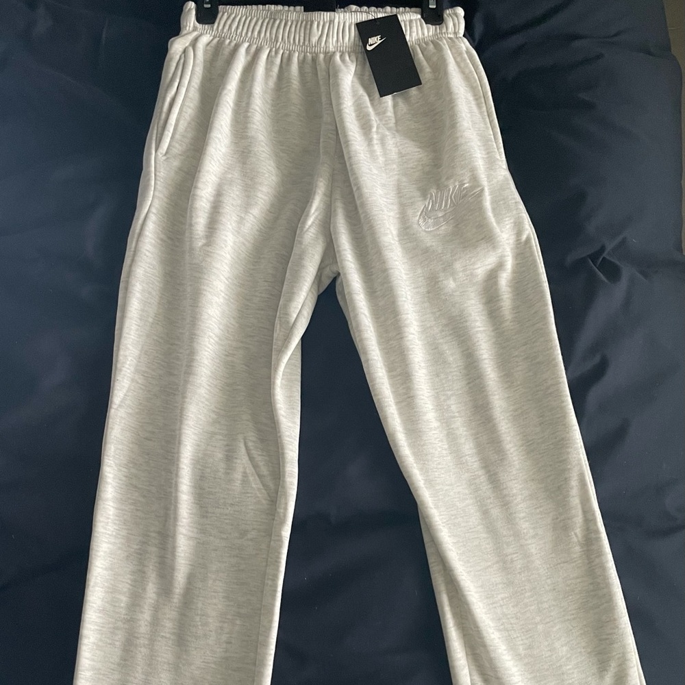 Nike sweats brand new with tags size medium